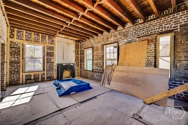 $3,500,000 | 127 East Gordon Street, Savannah, GA 31401