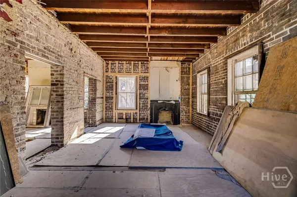 $3,500,000 | 127 East Gordon Street, Savannah, GA 31401