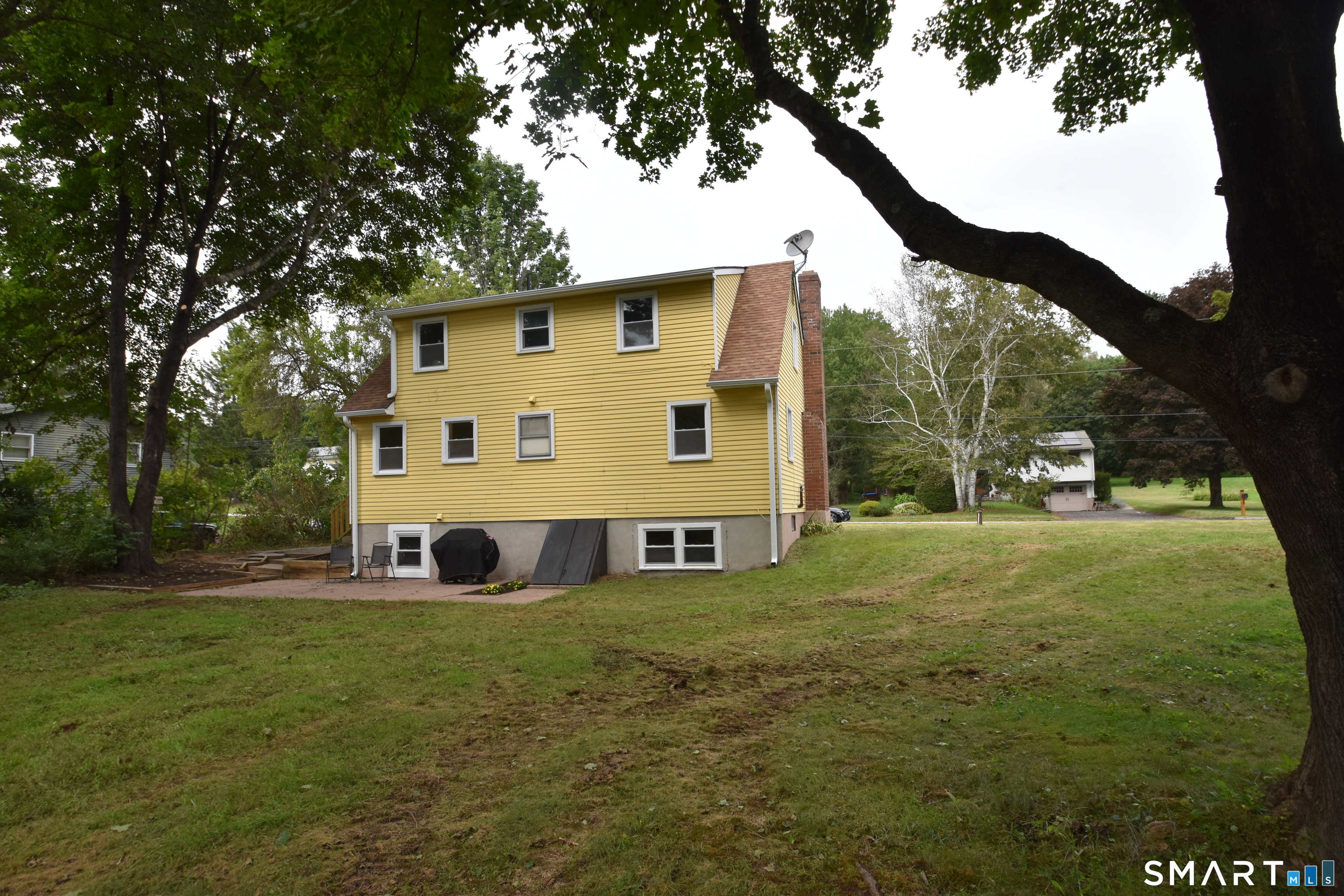 28 Hickory Road Colchester, CT 06415 - Photo 4 of 21 Gallery Image 4