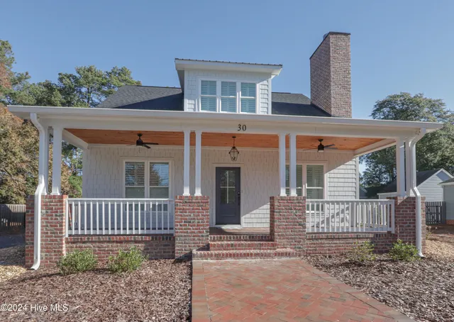 $1,395,000 | 30 Medlin Road, Pinehurst, NC 28374