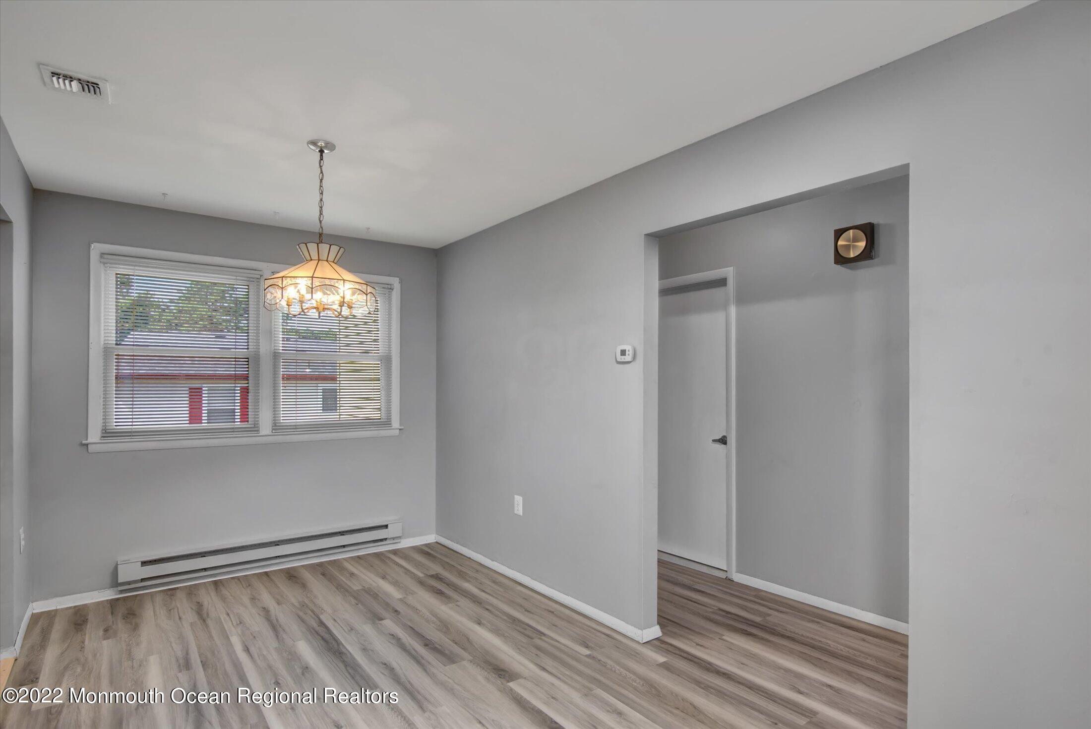 55 Hartford Road, Unit 73 Whiting, NJ 08759 - Photo 9 of 29 08-Dining Room