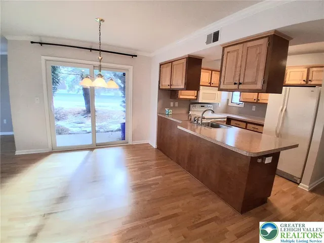 $295,000 | 1607 Briarwood Lane, Unit A, Bethlehem, PA 18020