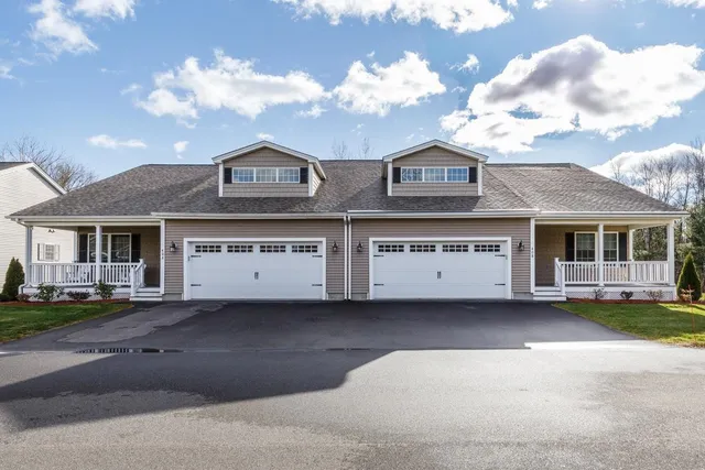 $599,000 | 40 B Brackett Lane, Hudson, NH 03051