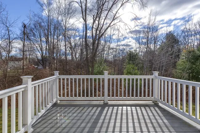 $599,000 | 40 B Brackett Lane, Hudson, NH 03051