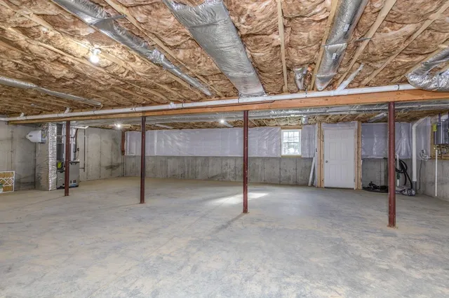 $599,000 | 40 B Brackett Lane, Hudson, NH 03051