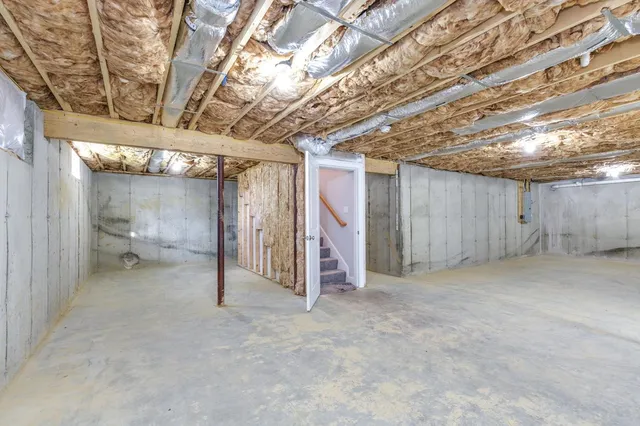 $599,000 | 40 B Brackett Lane, Hudson, NH 03051