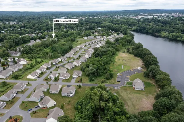 $599,000 | 40 B Brackett Lane, Hudson, NH 03051