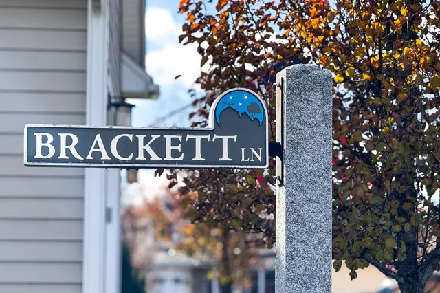 $599,000 | 40 B Brackett Lane, Hudson, NH 03051