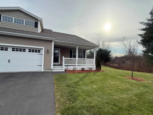 $599,000 | 40 B Brackett Lane, Hudson, NH 03051