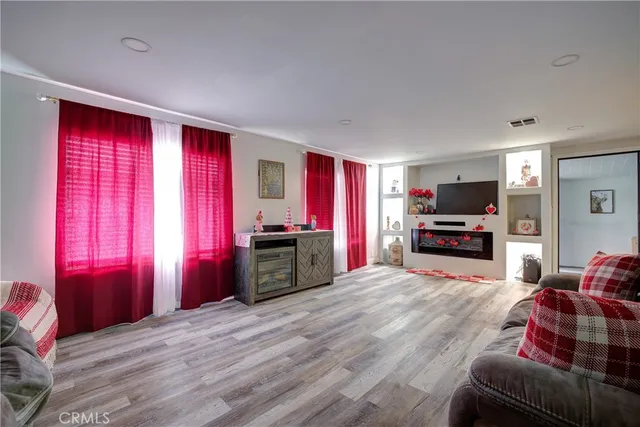 $160,000 | 3700 Buchanan Street, Unit 189, Corona, CA 92879