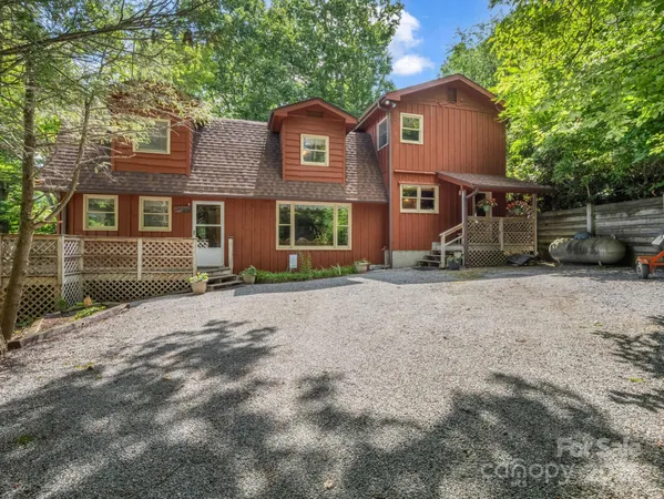 $438,359 | 150 Marcellina Drive, Fairview, NC 28730