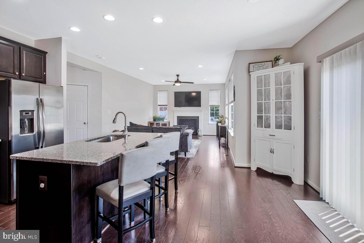 15801 Aerial View Road Woodbridge, VA 22193 - Photo 13 of 52 Kitchen/Family