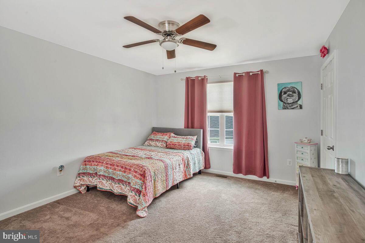 15801 Aerial View Road Woodbridge, VA 22193 - Photo 33 of 52 Fourth Bedroom
