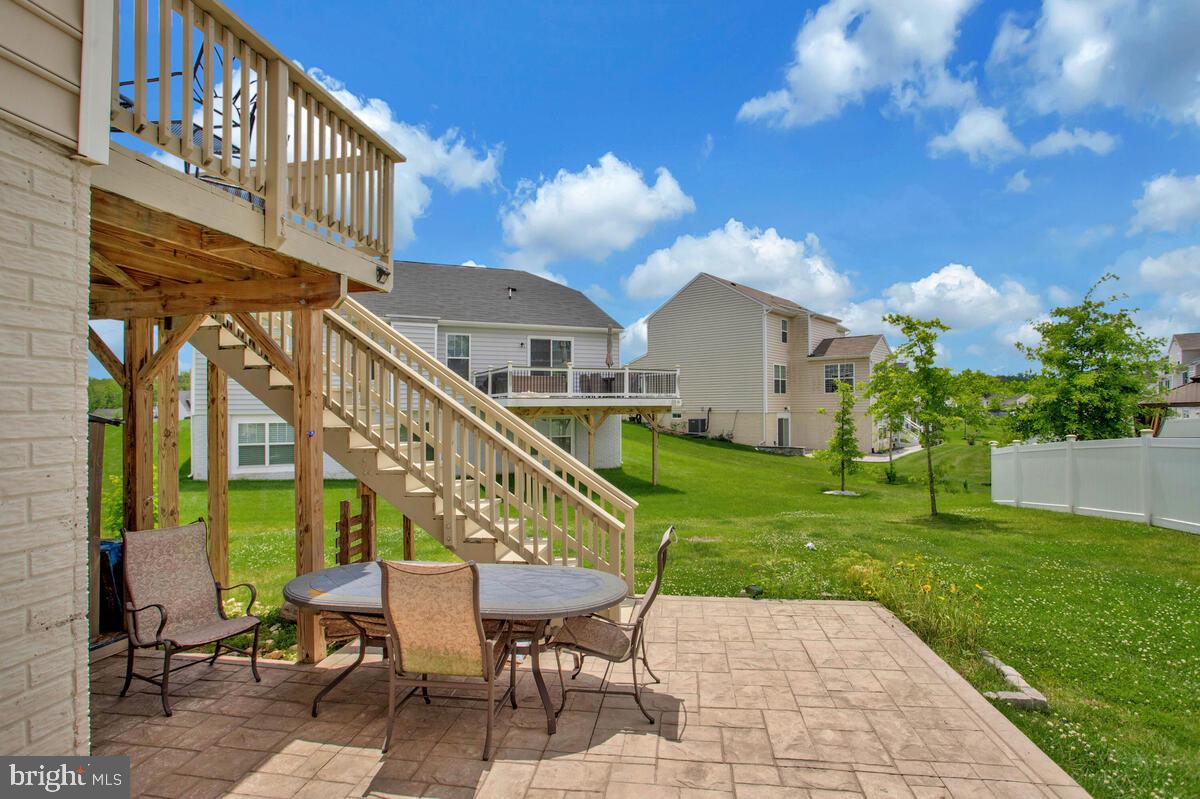 15801 Aerial View Road Woodbridge, VA 22193 - Photo 45 of 52 Patio