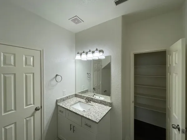 $1,999 | 19115 Badger Court, Houston, TX 77084