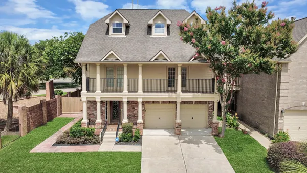 $449,900 | 3611 Royal Royce Drive, Houston, TX 77042