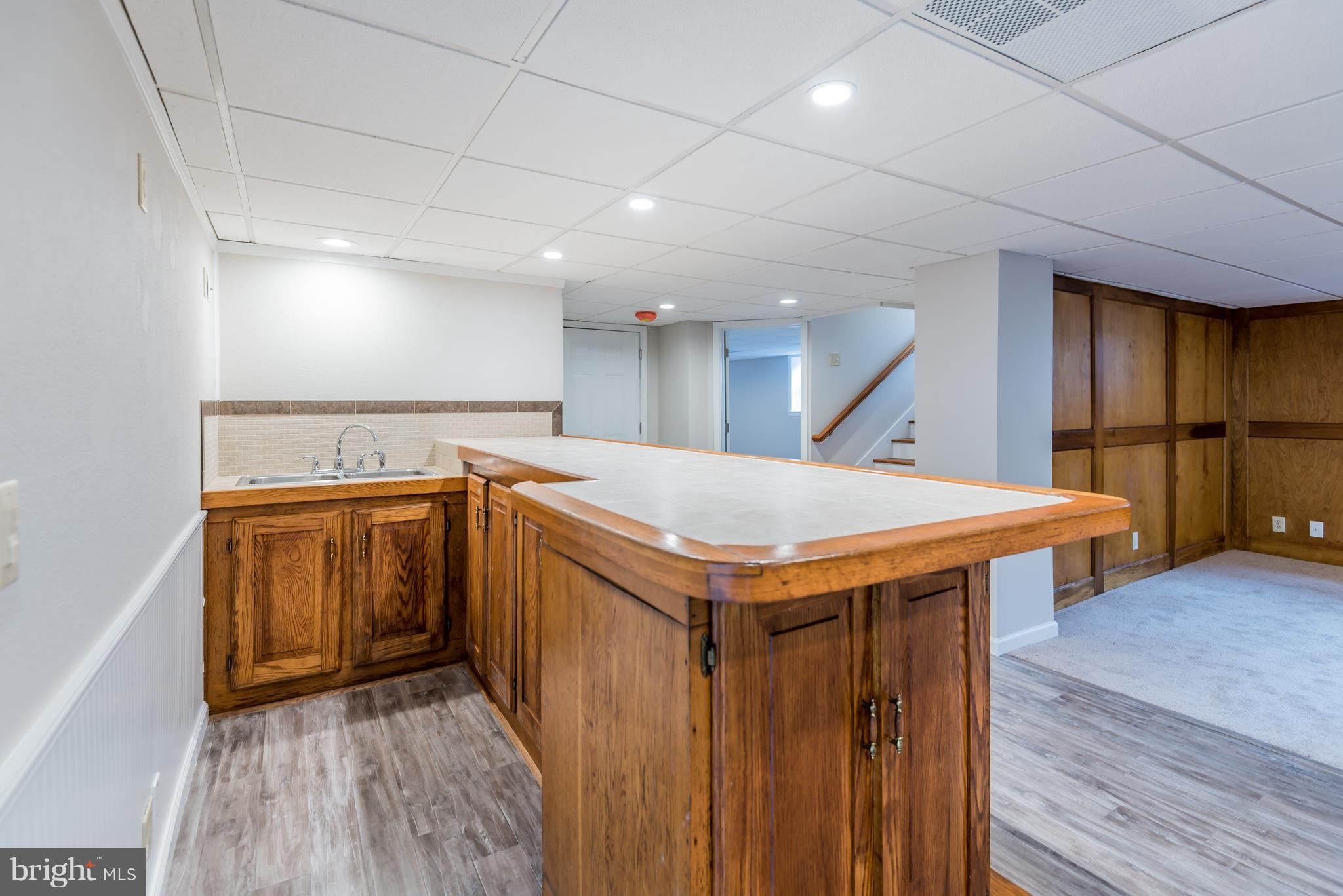 144 Red Tank Road Boiling Springs, PA 17007 - Photo 22 of 28 wet Bar