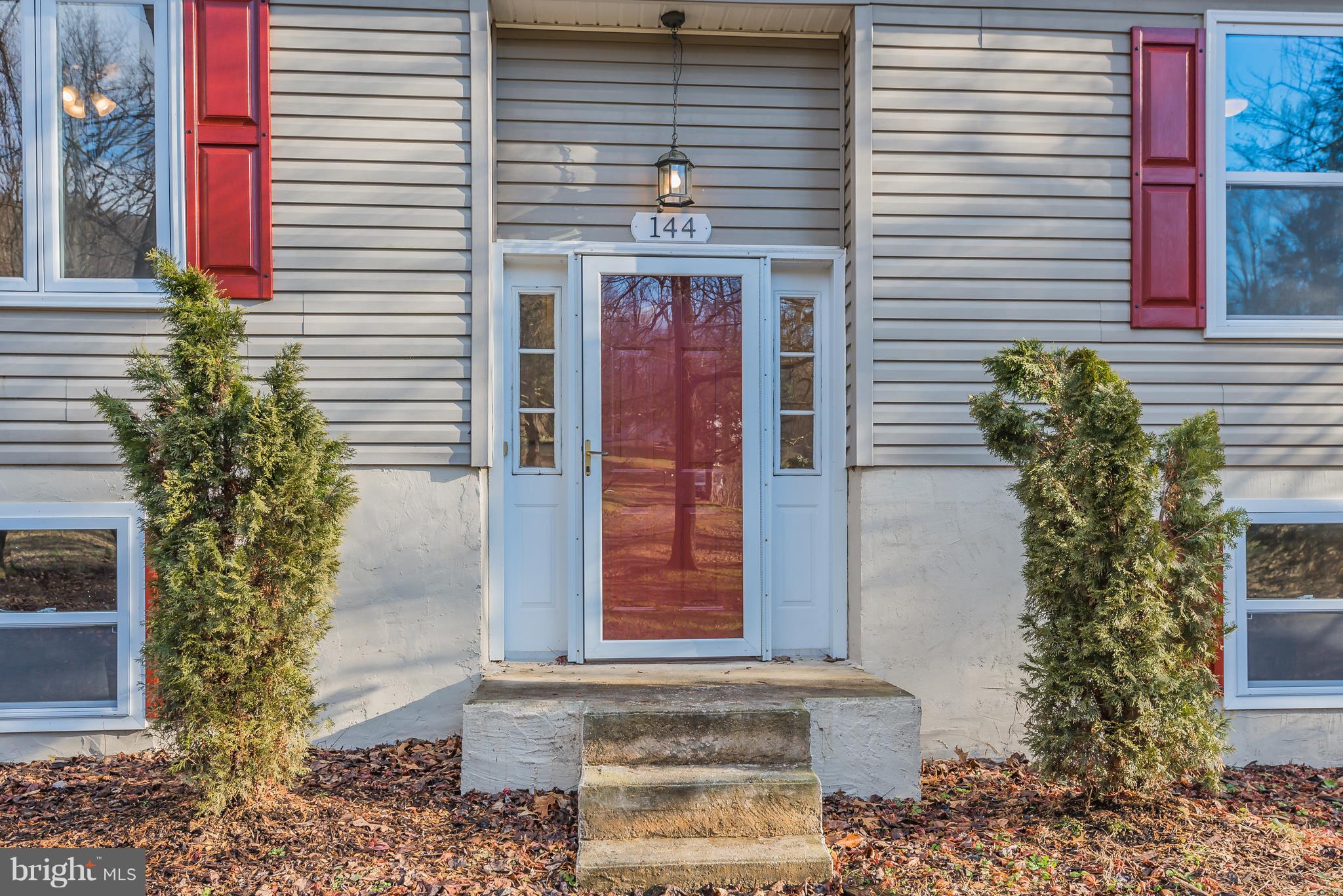 144 Red Tank Road Boiling Springs, PA 17007 - Photo 4 of 28 Gallery Image 4