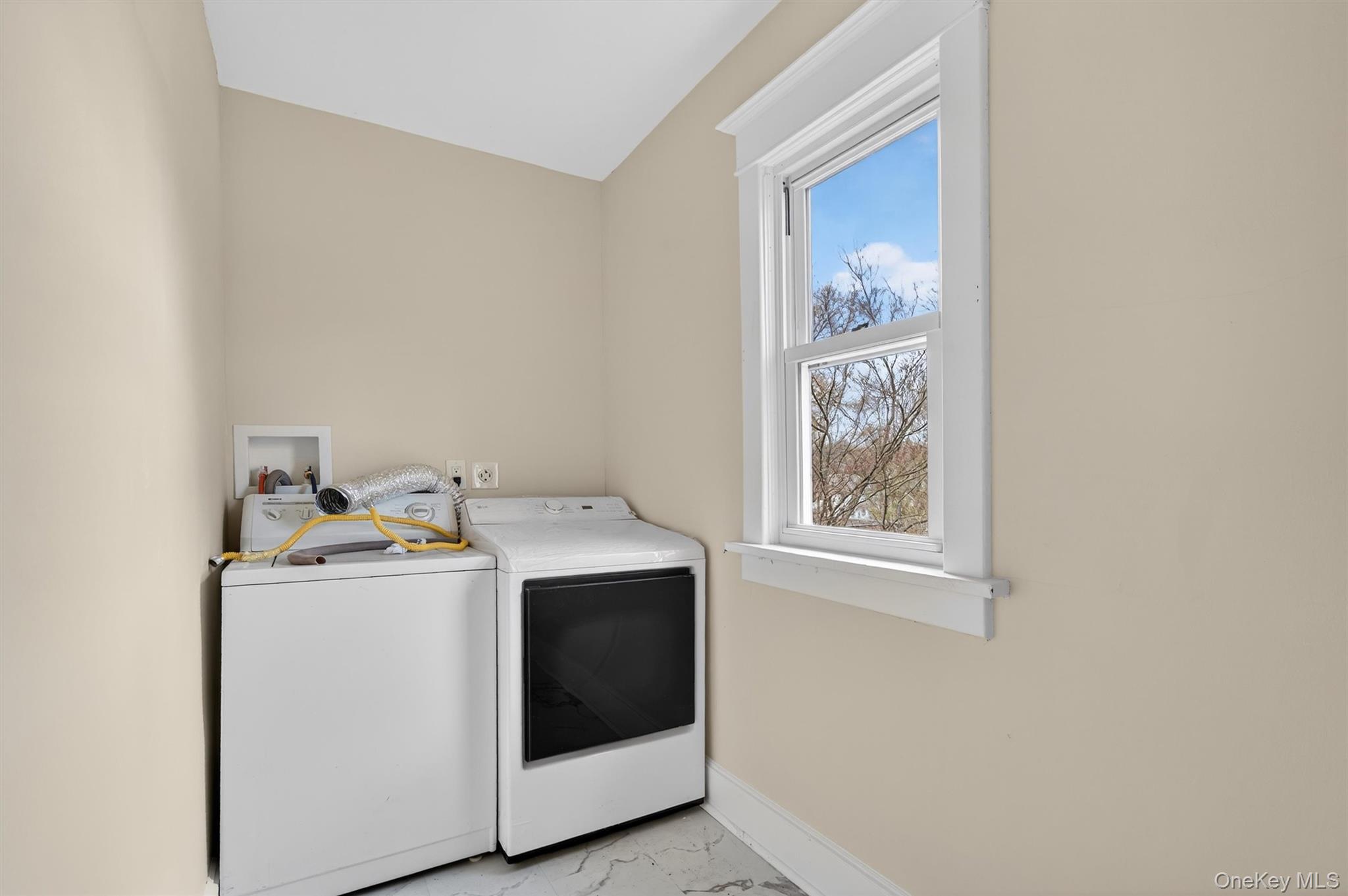 26 1/2 Ridge Street Middletown, NY 10940 - Photo 19 of 36