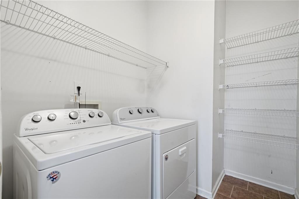 1565 Victoria Walk Cumming, GA 30041 - Photo 23 of 32