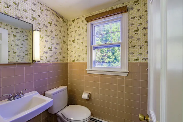 $379,900 | 54 Pine Ledge Road, Bangor, ME 04401