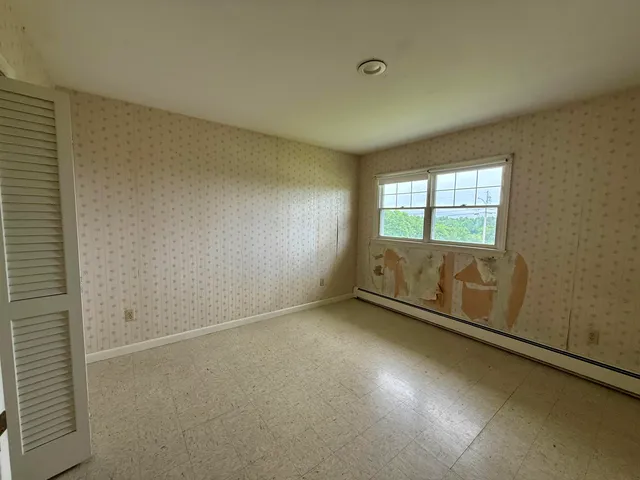 $379,900 | 54 Pine Ledge Road, Bangor, ME 04401