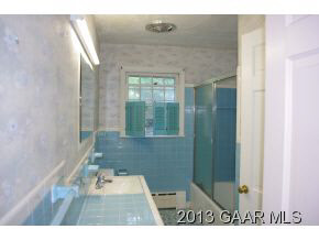 1416 Hollins Road Waynesboro, VA 22980 - Photo 29 of 36 Gallery Image 29