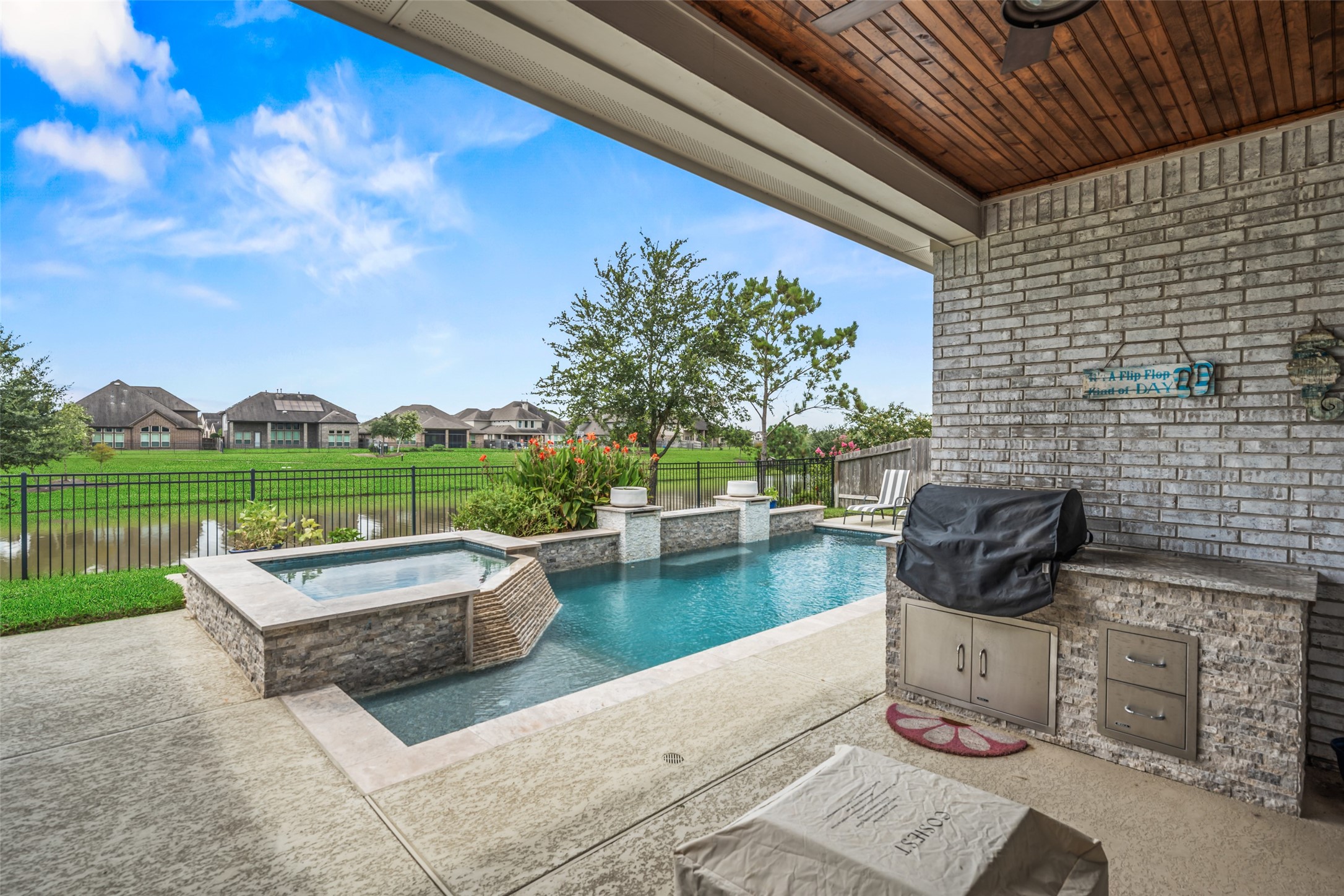 13710 Bethel Wy Crossing Rosharon, TX 77583 - Photo 15 of 43