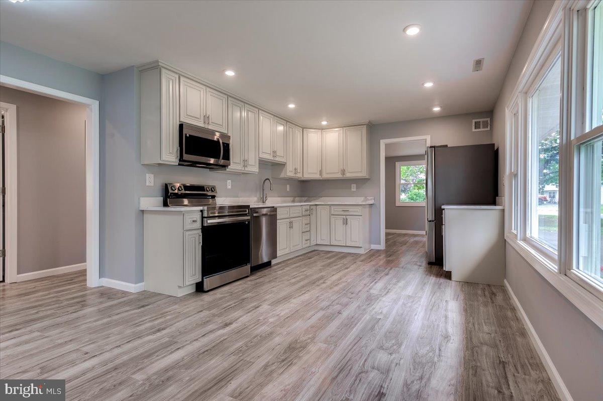 3 Meadow Lane Newark, DE 19713 - Photo 5 of 24