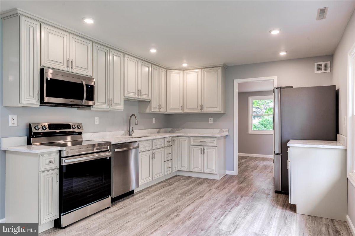 3 Meadow Lane Newark, DE 19713 - Photo 7 of 24