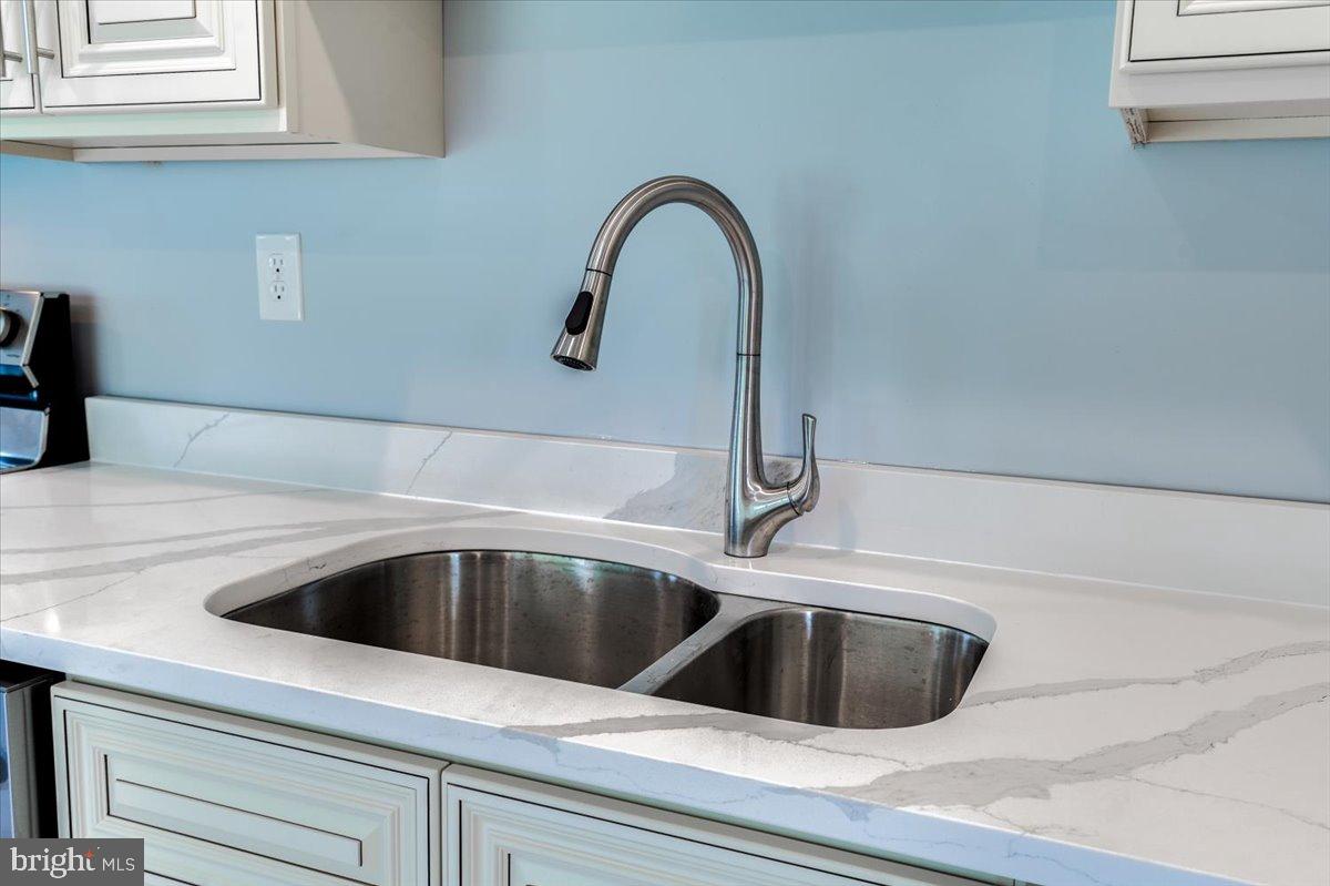 3 Meadow Lane Newark, DE 19713 - Photo 9 of 24