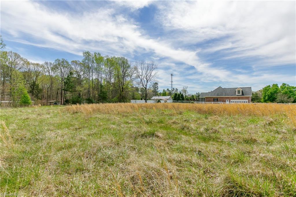 3040 Creek Point Road Graham, NC 27253 - Photo 8 of 13 Gallery Image 8