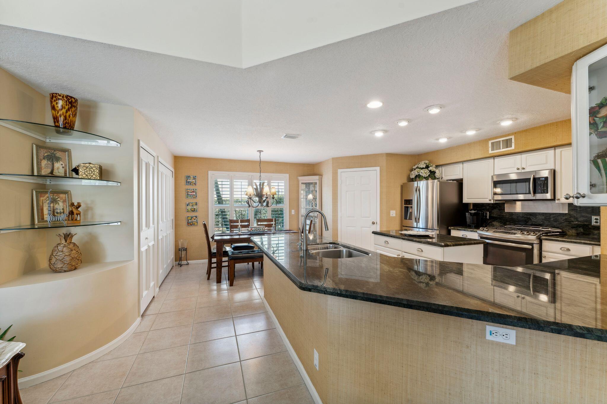 167 Bent Tree Drive Palm Beach Gardens, FL 33418 - Photo 13 of 49 167 Bent Tree Dr Palm Beach Gardens FL 1