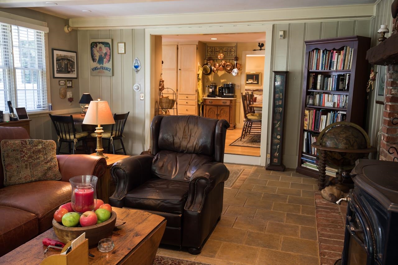 1 Jane Appleton Way Hampton, NH 03842 - Photo 9 of 40