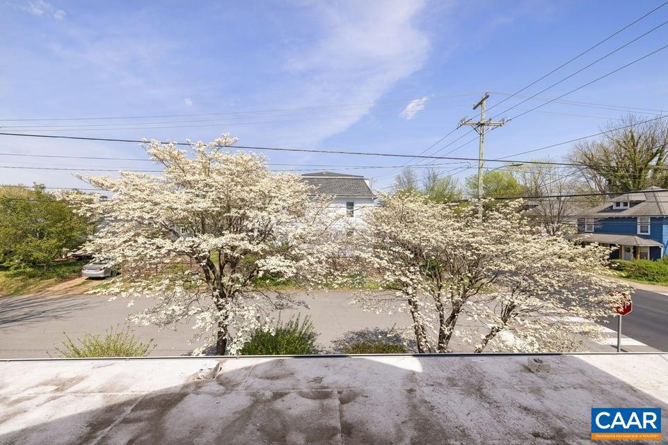 1201 Avon Street Charlottesville, VA 22902 - Photo 48 of 71 a view of a entryway