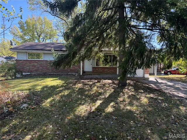 $59,900 | 2442 Gardner Drive, St. Louis, MO 63136