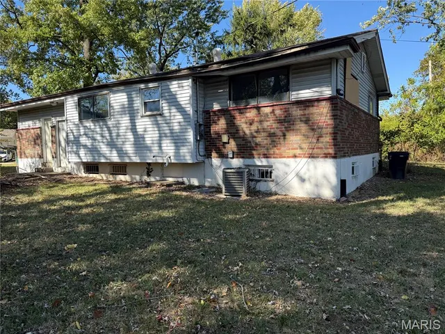 $59,900 | 2442 Gardner Drive, St. Louis, MO 63136
