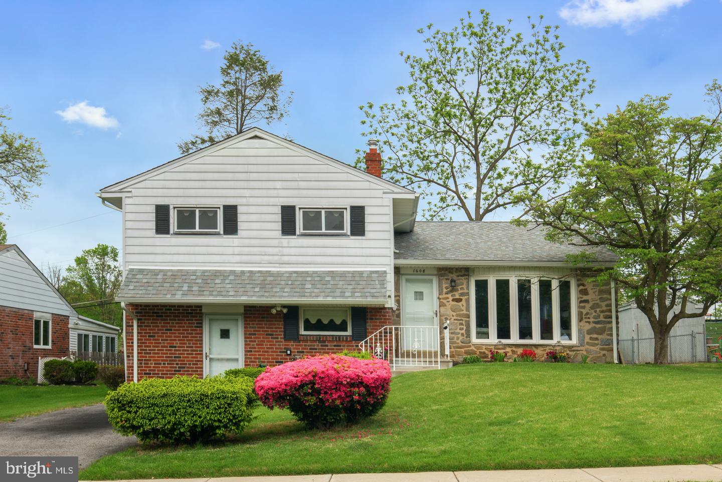 1608 Mt Pleasant Road Havertown, PA 19083 - Photo 2 of 30