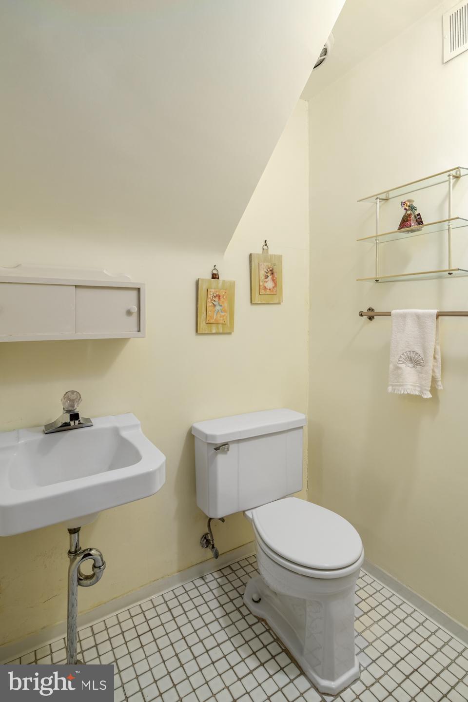 1608 Mt Pleasant Road Havertown, PA 19083 - Photo 24 of 30