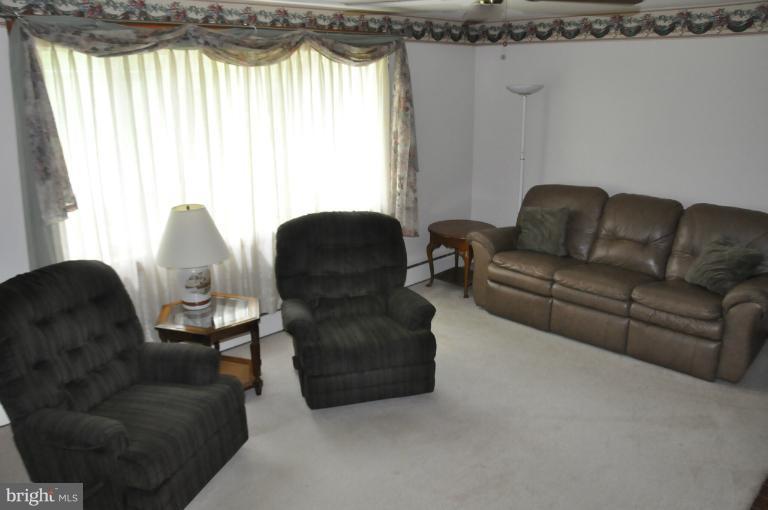 2100 Durham Road Fallston, MD 21047 - Photo 19 of 30 Living Room
