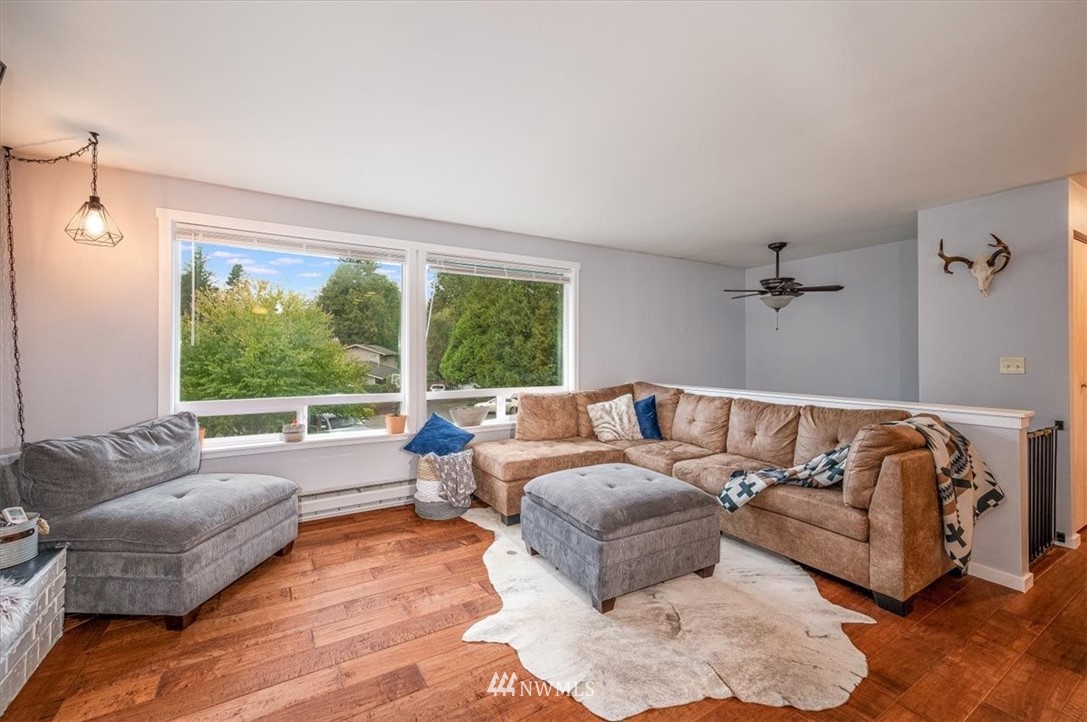5942 Longdin Road Ferndale, WA 98248 - Photo 10 of 30 a living room with furniture and a large window