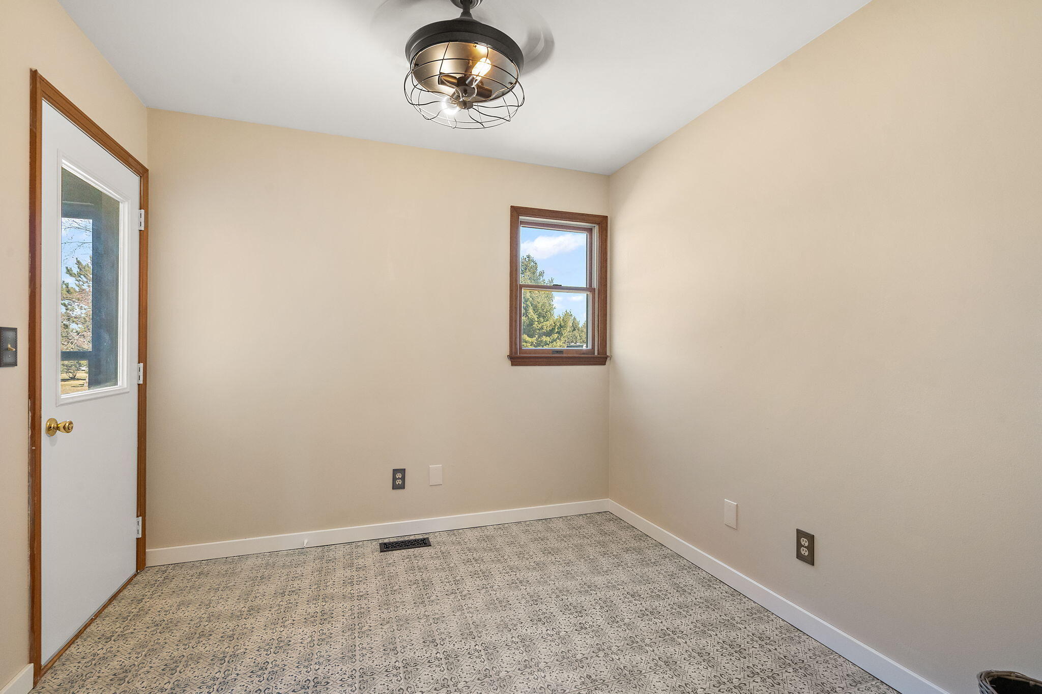 1790 West 134th Court Crown Point, IN 46307 - Photo 19 of 53 an empty room with a empty space and a window