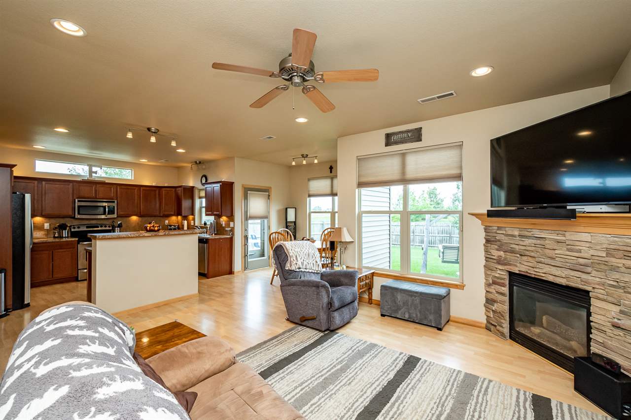 267 South Park Ridge Road North Liberty, IA 52317 - Photo 5 of 22 Gallery Image 5
