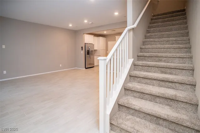 $2,595 | 9 Alamere Falls Drive, Las Vegas, NV 89138