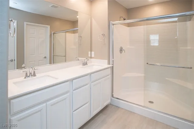 $2,595 | 9 Alamere Falls Drive, Las Vegas, NV 89138