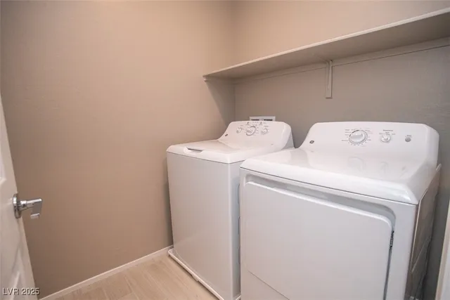 $2,595 | 9 Alamere Falls Drive, Las Vegas, NV 89138