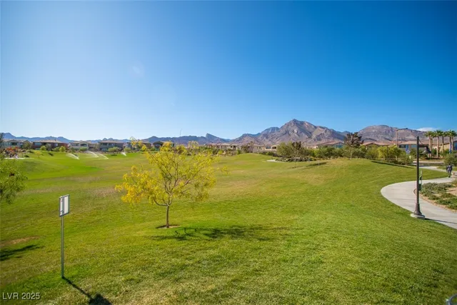 $2,595 | 9 Alamere Falls Drive, Las Vegas, NV 89138