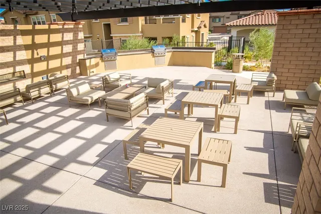 $2,595 | 9 Alamere Falls Drive, Las Vegas, NV 89138