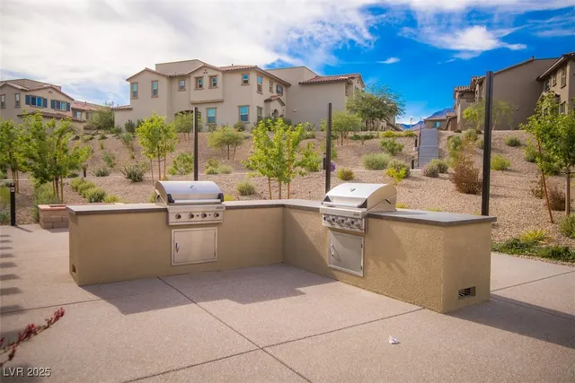 $2,595 | 9 Alamere Falls Drive, Las Vegas, NV 89138
