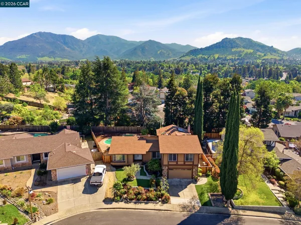 $1,199,000 | 5612 Frank Place, Clayton, CA 94517